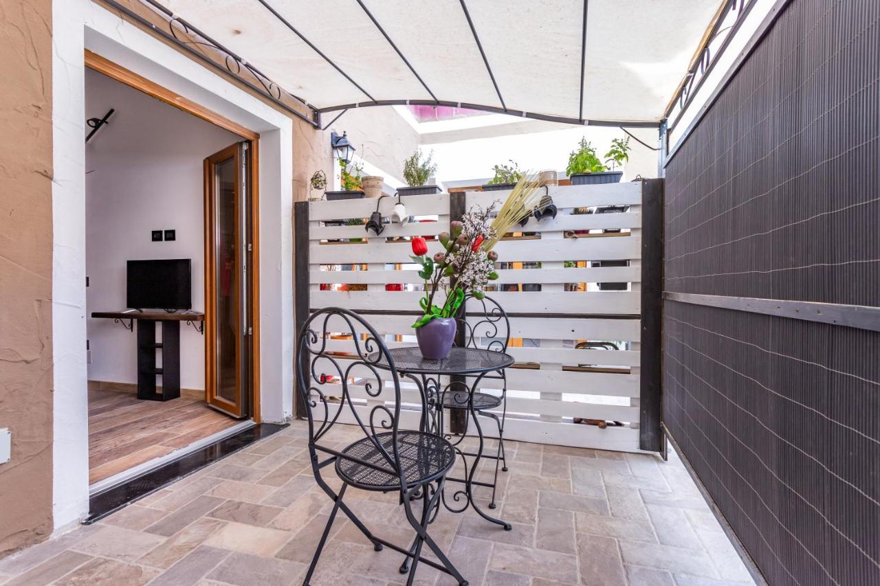 קליארי Living G Room מראה חיצוני תמונה